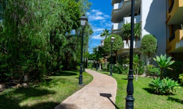 Resale - Apartment - Punta Prima