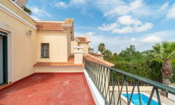 Resale - Villa - Orihuela Costa - Villamartín