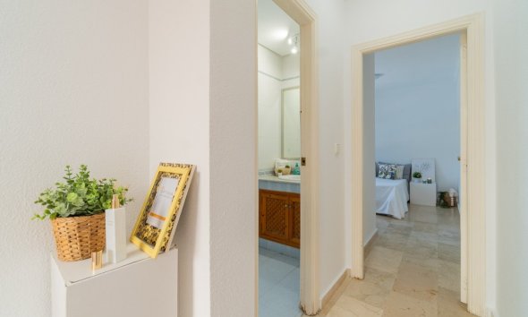 Resale - Villa - Orihuela Costa - Villamartín