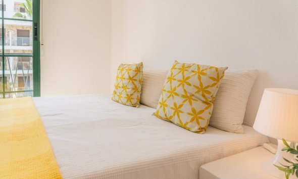 Resale - Villa - Orihuela Costa - Villamartín