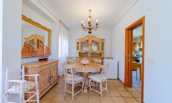 Resale - Villa - Orihuela Costa - Campoamor