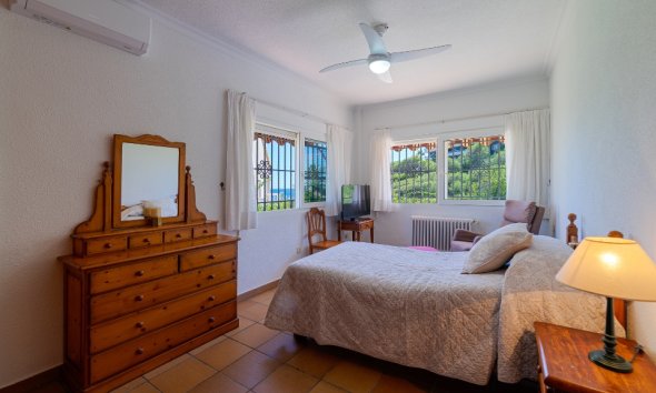 Resale - Villa - Orihuela Costa - Campoamor