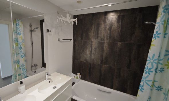 Resale - Apartment - Orihuela Costa - La Zenia