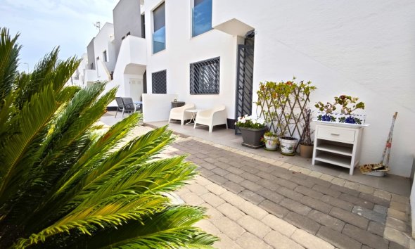 Resale - Apartment - Orihuela Costa - La Zenia