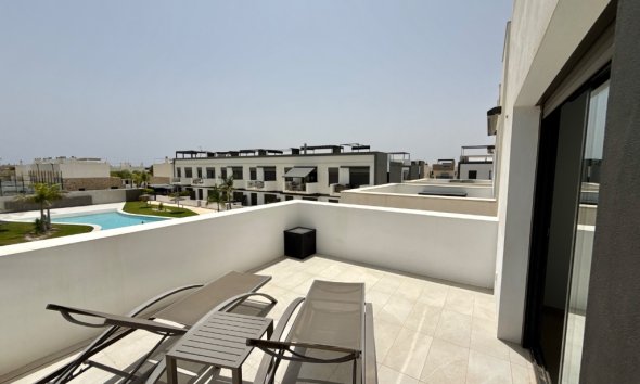 Resale - Apartment - Pilar de la Horadada - Mil Palmeras