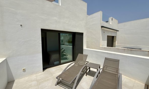 Resale - Apartment - Pilar de la Horadada - Mil Palmeras