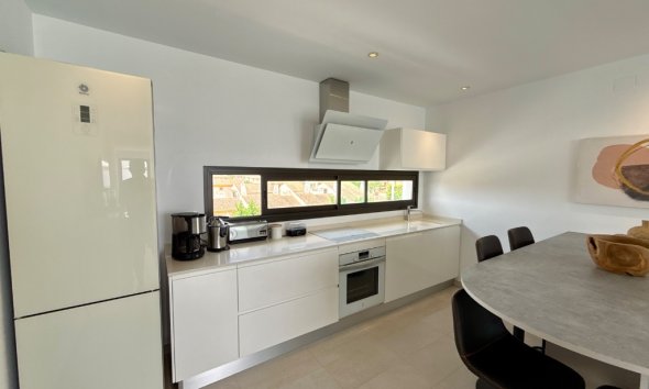 Resale - Apartment - Pilar de la Horadada - Mil Palmeras