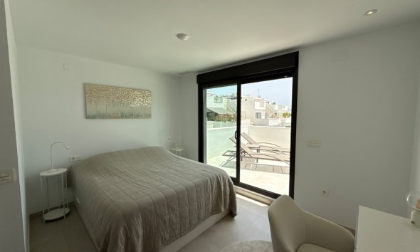 Resale - Apartment - Pilar de la Horadada - Mil Palmeras