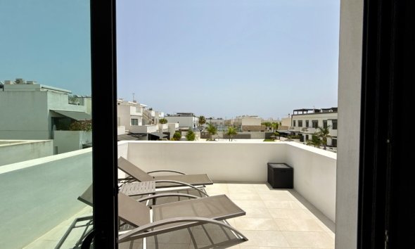 Resale - Apartment - Pilar de la Horadada - Mil Palmeras