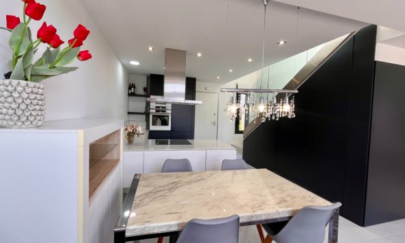 Resale - Villa - Orihuela Costa - Los Dolses