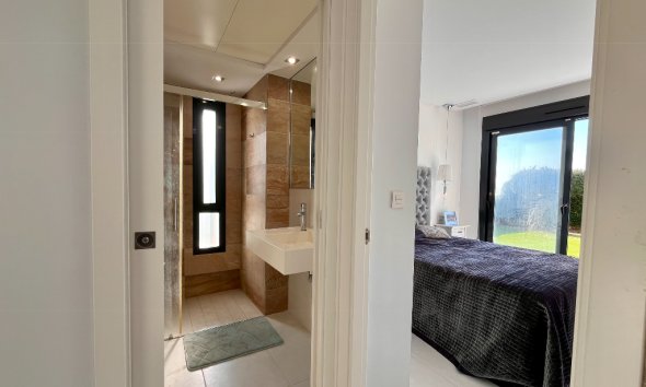 Resale - Villa - Orihuela Costa - Los Dolses