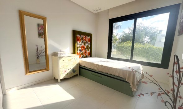 Resale - Villa - Orihuela Costa - Los Dolses