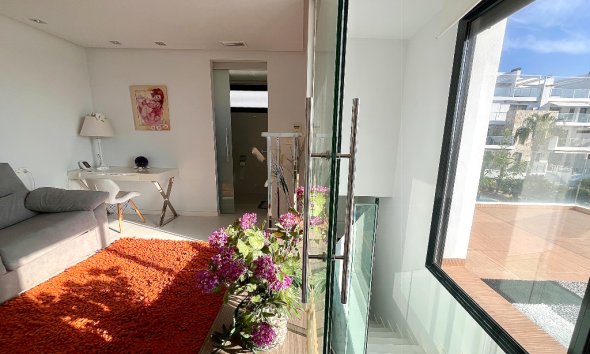 Resale - Villa - Orihuela Costa - Los Dolses