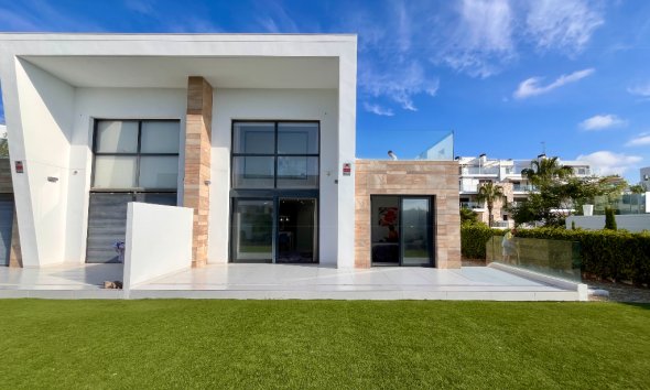 Resale - Villa - Orihuela Costa - Los Dolses