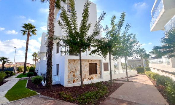 Resale - Villa - Orihuela Costa - Los Dolses