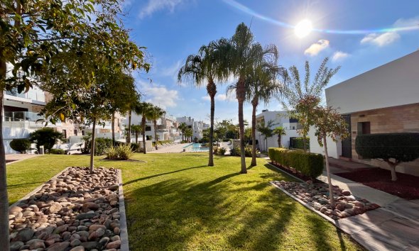 Resale - Villa - Orihuela Costa - Los Dolses