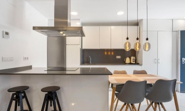 Resale - Villa - Orihuela Costa - Villamartín