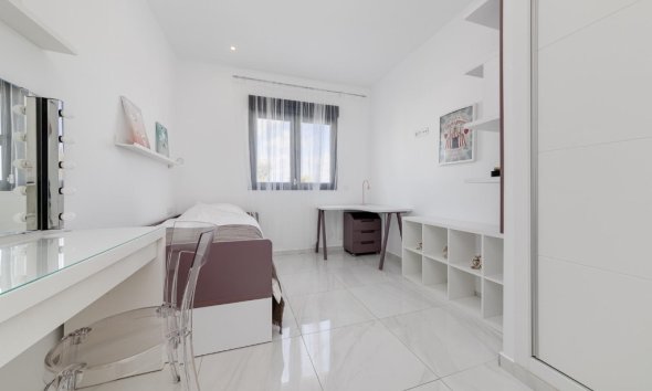 Resale - Villa - Orihuela Costa - Villamartín