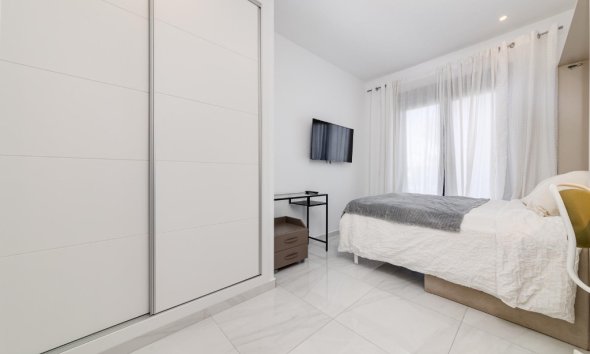 Resale - Villa - Orihuela Costa - Villamartín