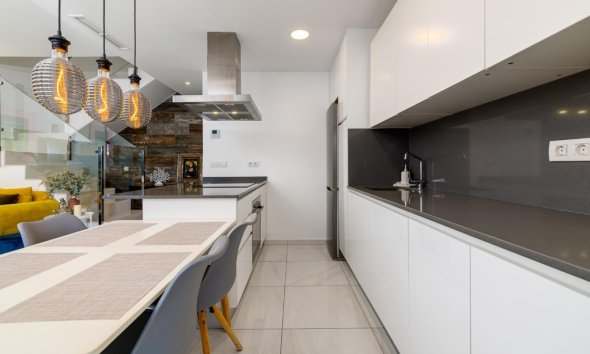 Resale - Villa - Orihuela Costa - Villamartín