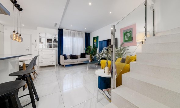 Resale - Villa - Orihuela Costa - Villamartín