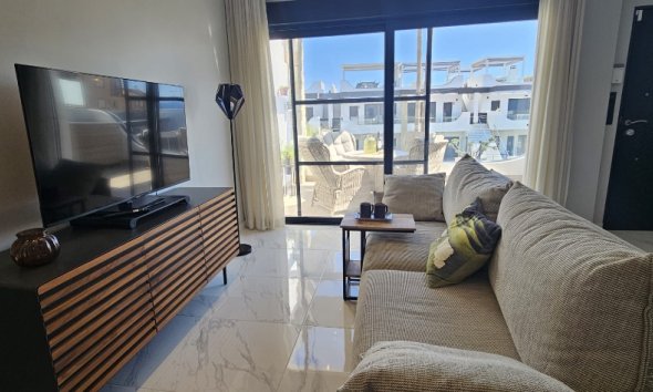 Resale - Apartment - Punta Prima
