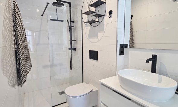 Resale - Apartment - Punta Prima