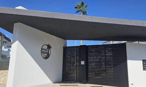 Resale - Apartment - Punta Prima