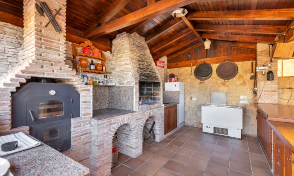 Resale - Villa - Torrevieja - Los Altos