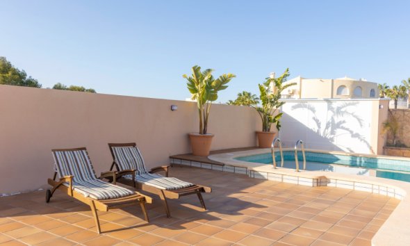 Resale - Villa - Torrevieja - Los Altos