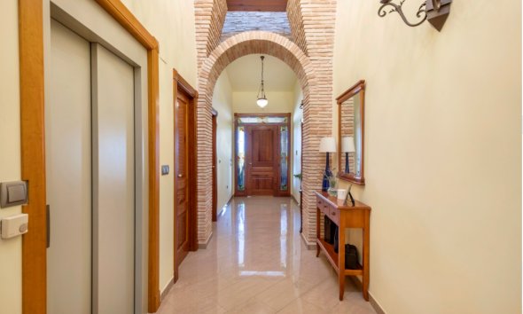 Resale - Villa - Torrevieja - Los Altos