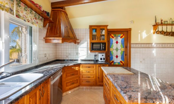 Resale - Villa - Torrevieja - Los Altos