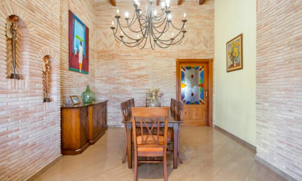 Resale - Villa - Torrevieja - Los Altos