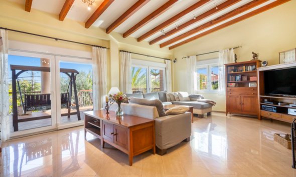 Resale - Villa - Torrevieja - Los Altos