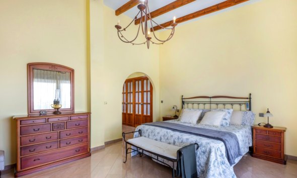 Resale - Villa - Torrevieja - Los Altos