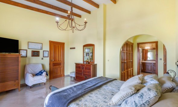 Resale - Villa - Torrevieja - Los Altos