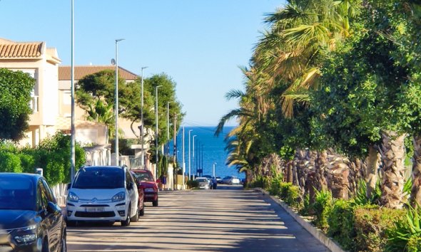 Resale - Apartment - Punta Prima