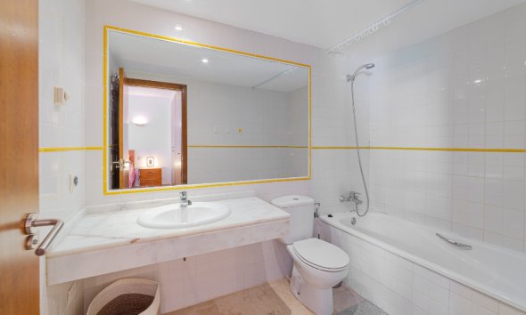 Resale - Apartment - Punta Prima