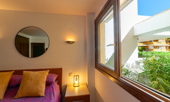 Resale - Apartment - Punta Prima