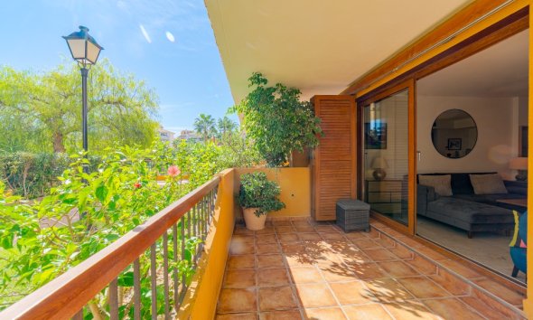 Resale - Apartment - Punta Prima