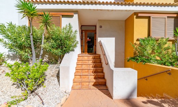 Resale - Apartment - Punta Prima