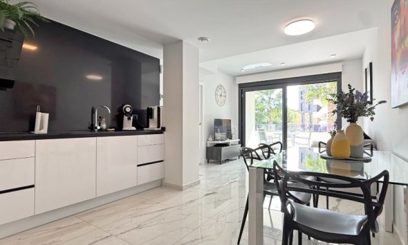 Reventa - Apartamento - Torrevieja - Los Altos