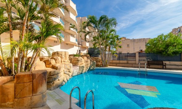 Resale - Apartment - Orihuela Costa - La Zenia