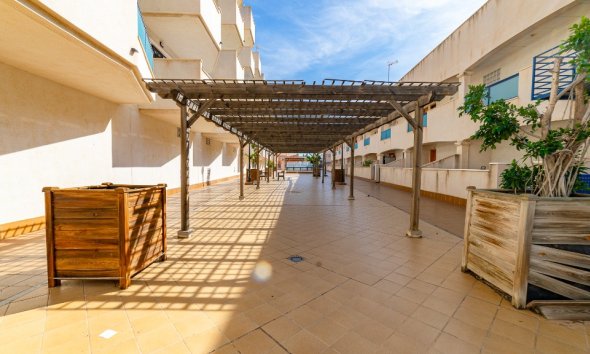 Resale - Apartment - Orihuela Costa - La Zenia