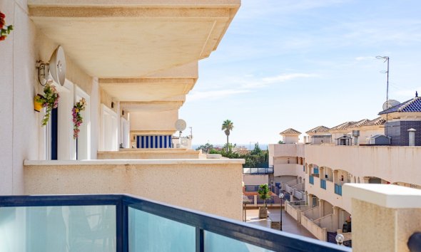 Resale - Apartment - Orihuela Costa - La Zenia