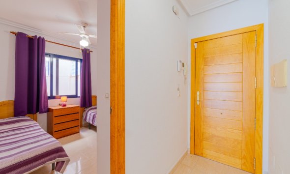 Resale - Apartment - Orihuela Costa - La Zenia