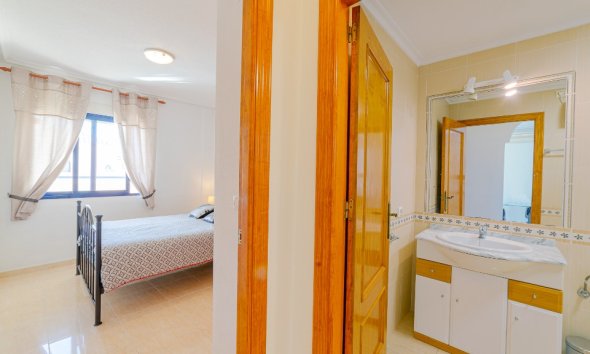 Resale - Apartment - Orihuela Costa - La Zenia