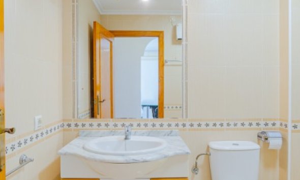 Resale - Apartment - Orihuela Costa - La Zenia