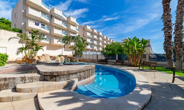 Resale - Apartment - Orihuela Costa - La Zenia