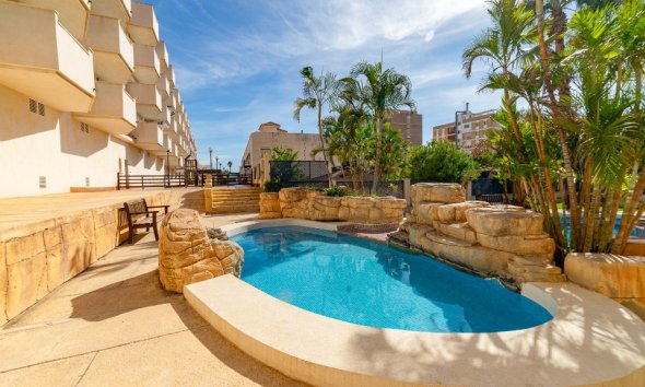Resale - Apartment - Orihuela Costa - La Zenia